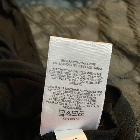 BNWT Express Crop Top - Picture 4 of 4